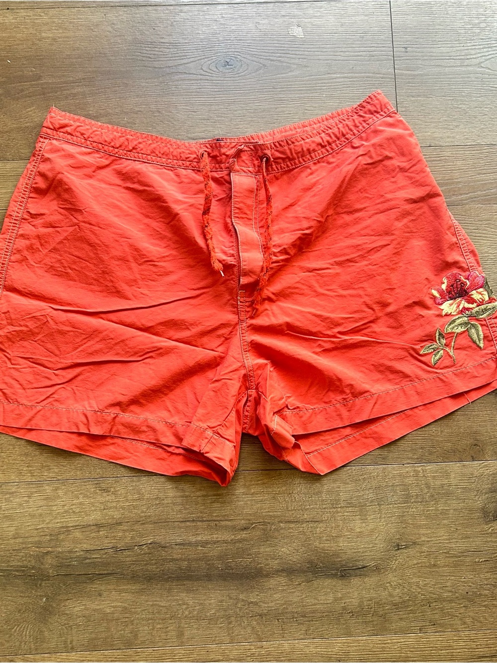Vintage GAP  Women's board Shorts with Floral Embroidery